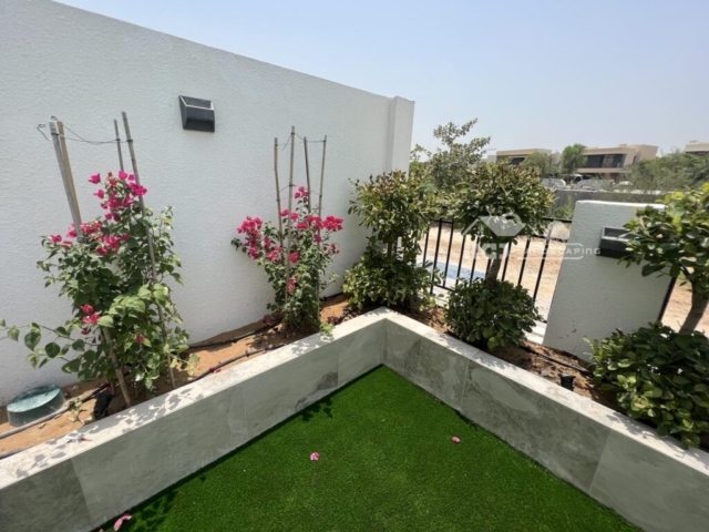 garden landscape damac hills